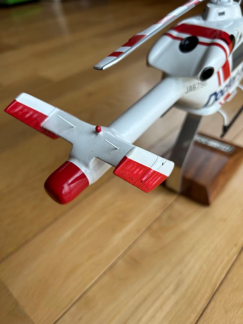 ソリッドモデル　ドクターヘリＭＤー９０２（マクダネルダグラス）　１／32スケール