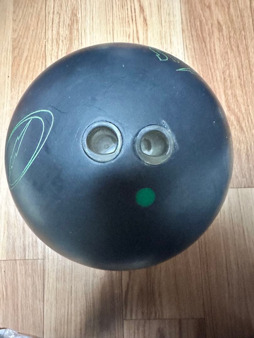 PITCH BLACK ボウリングボール15p