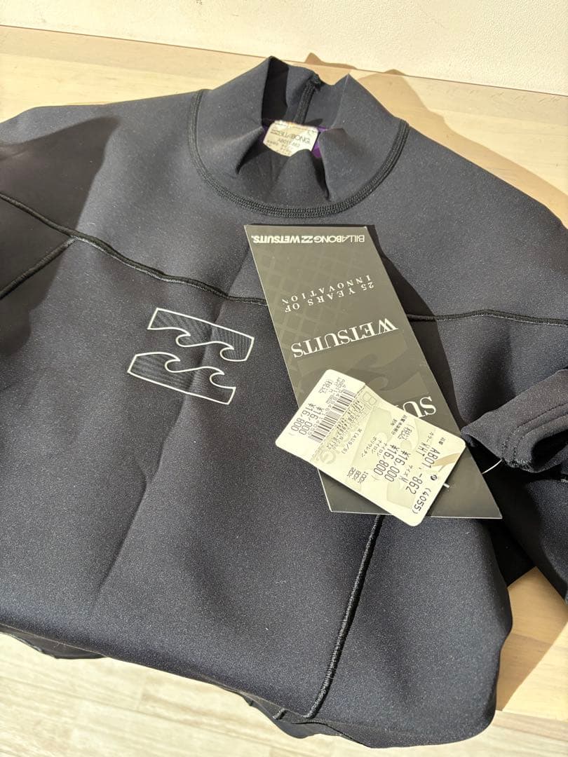 BILLABONG ウェットスーツ 黒　新品　M