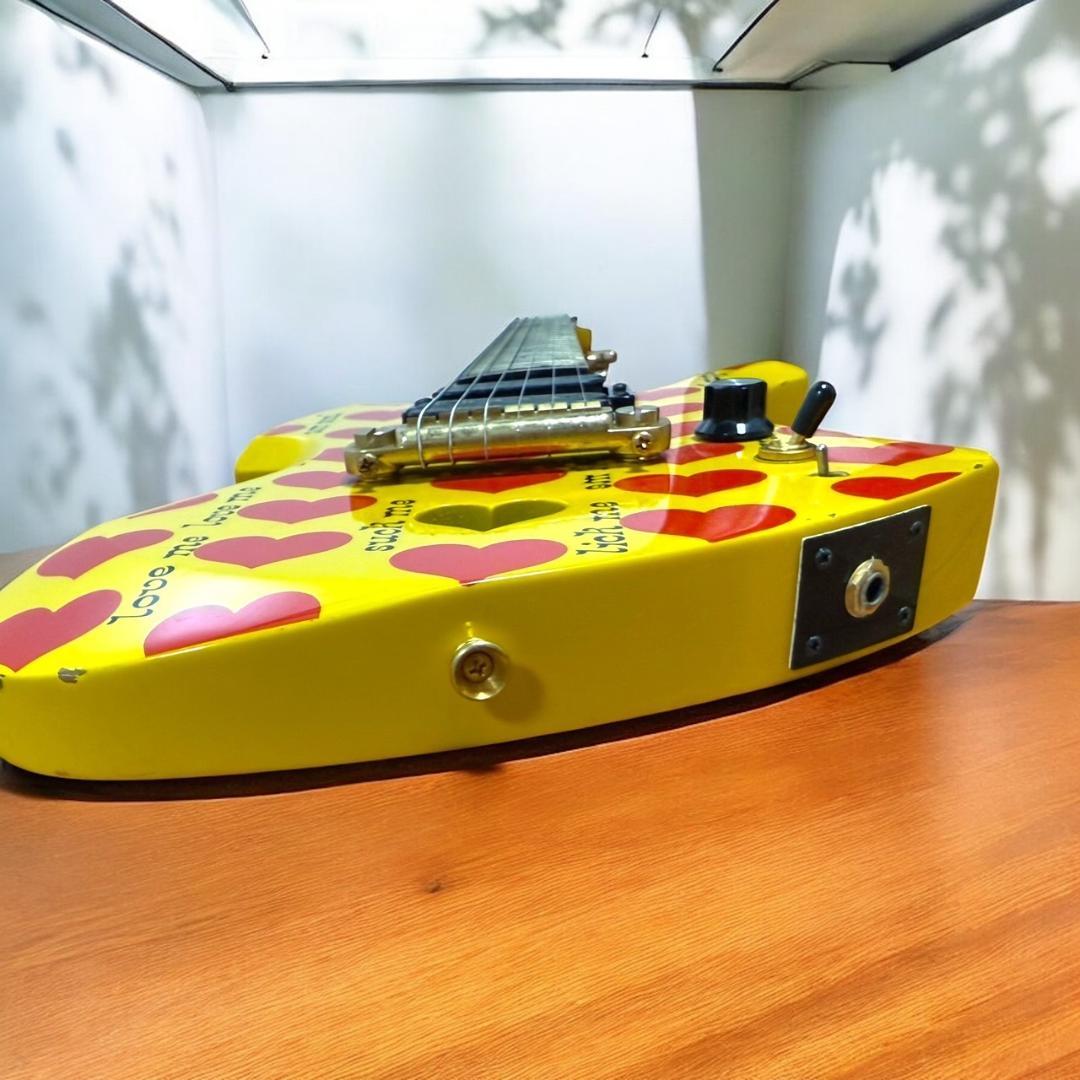 希少品 BURNY イエローハート YH-JR hideモデル ミニエレキギター