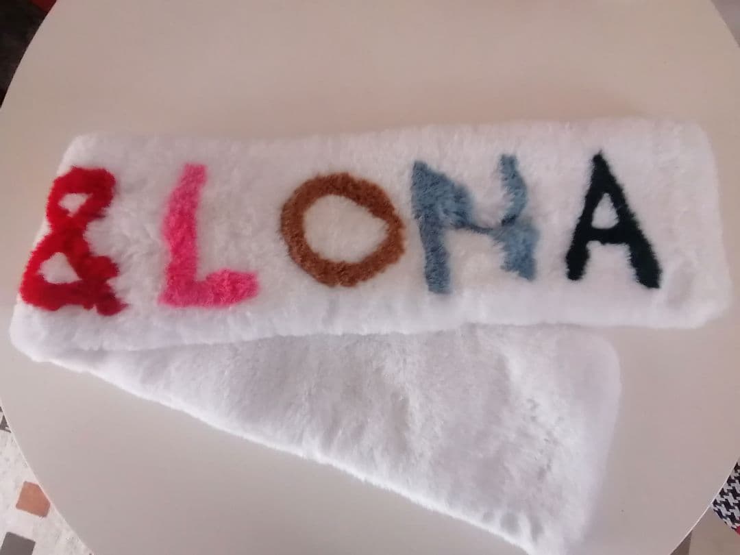 MARK＆LONAマーク＆ロナロゴ入りファーマフラー