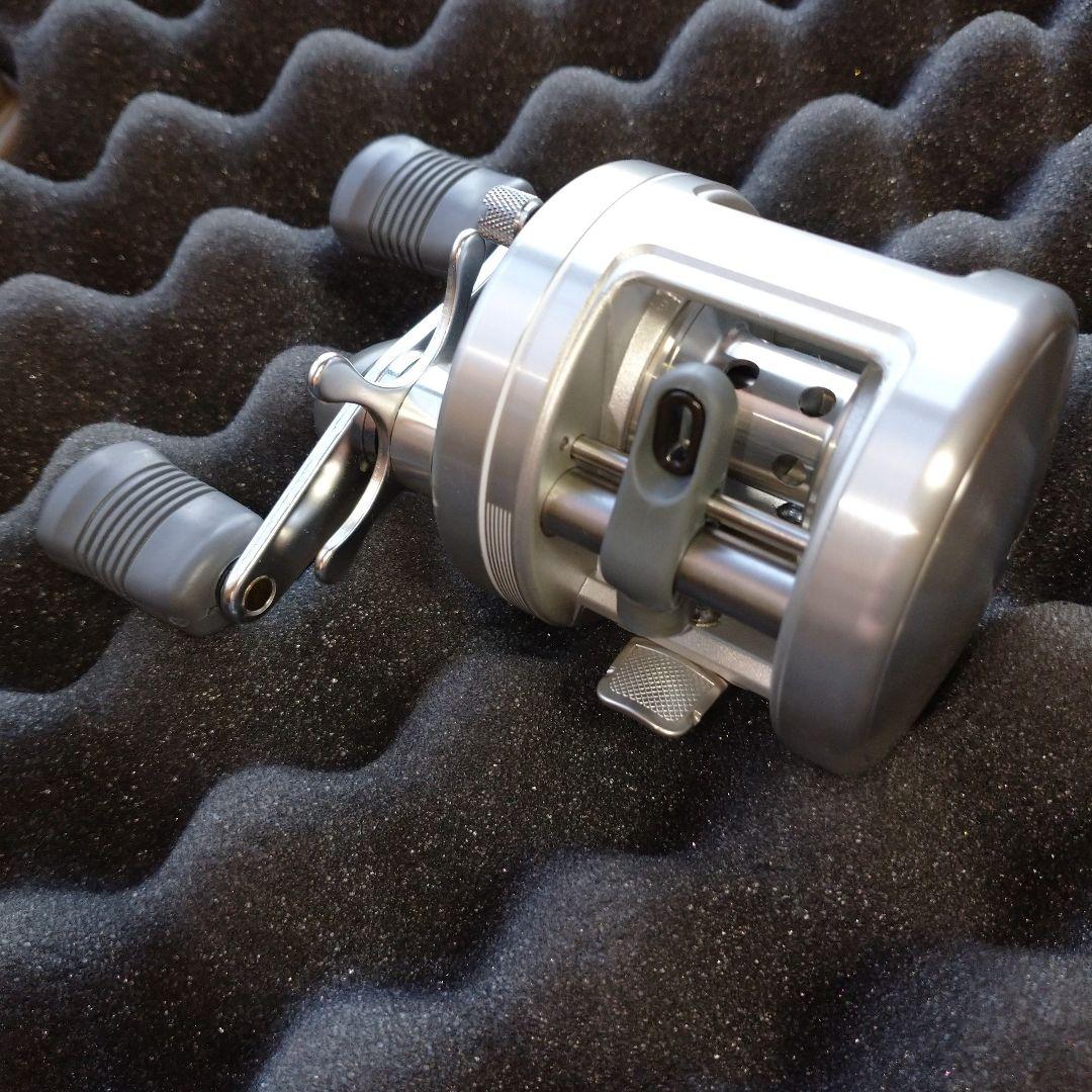 初代カルカッタ200 新品未使用 デッドストック カルカッタ 200 シマノ