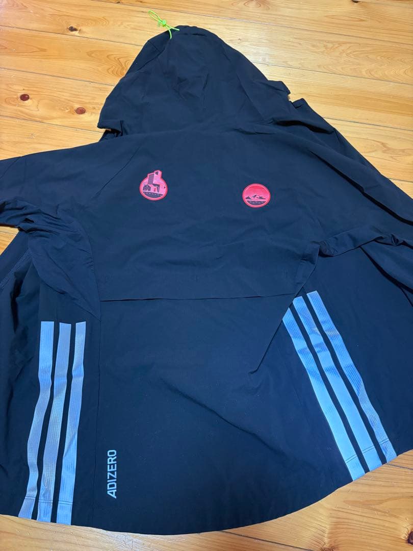 アディゼロ ランニングジャケットパンツ