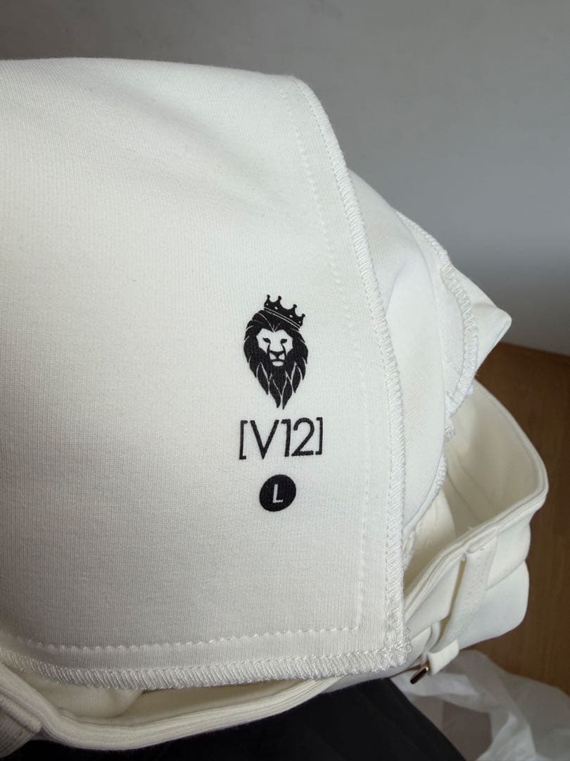 アッシュちゃん‼️V12 ヴィ•トゥエルブ ホワイト ストレッチ パンツ L