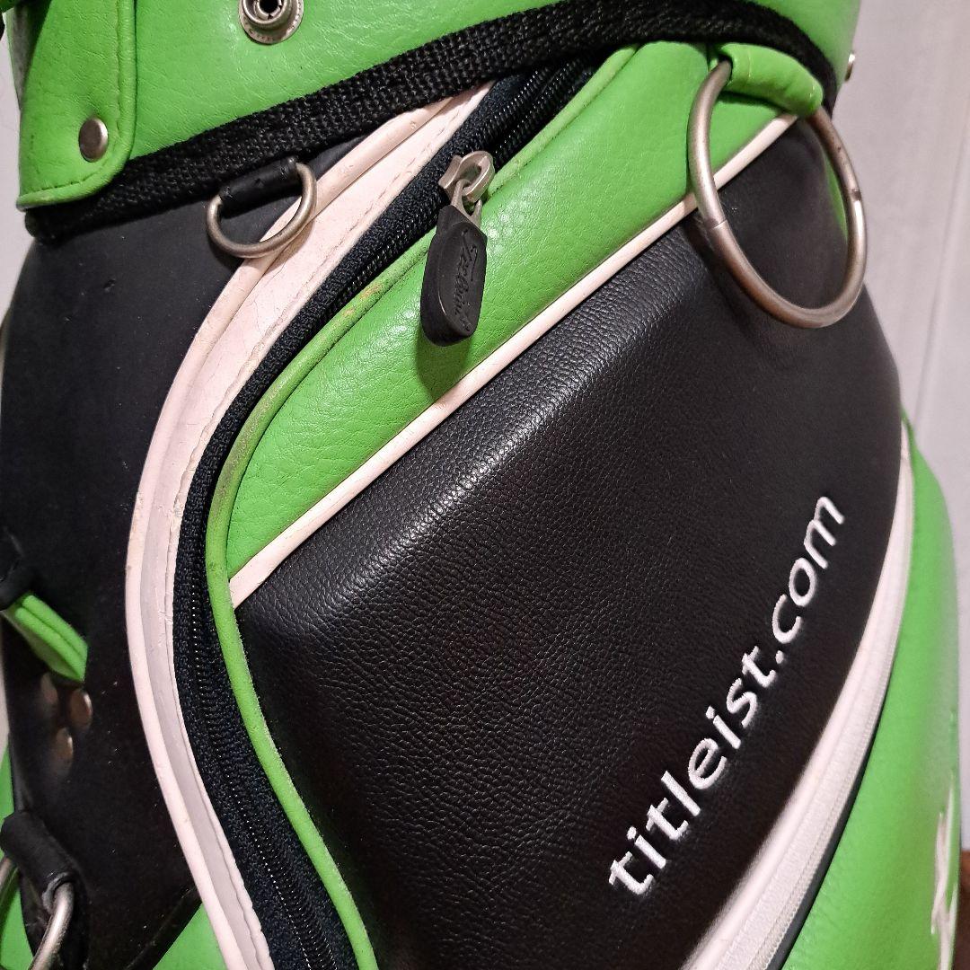 Titleist キャディバッグ グリーン/ブラック。フード付き。9.5インチ