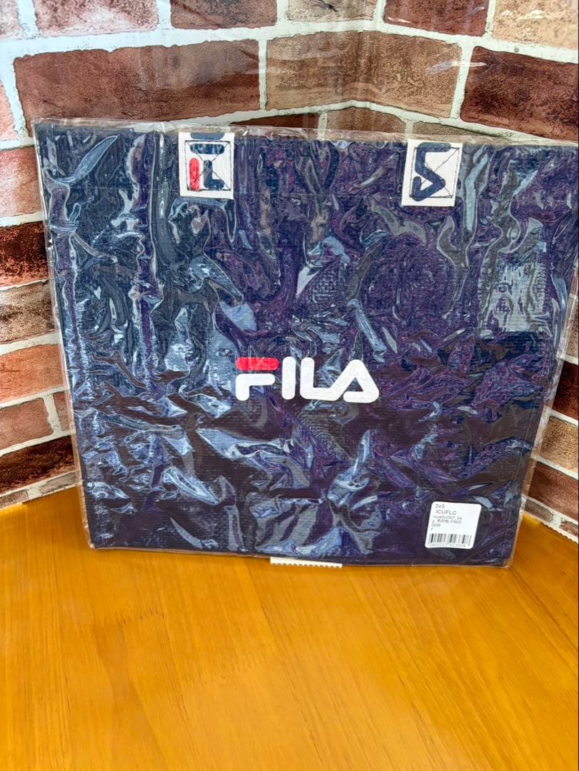 テニスウェア fila VL2972