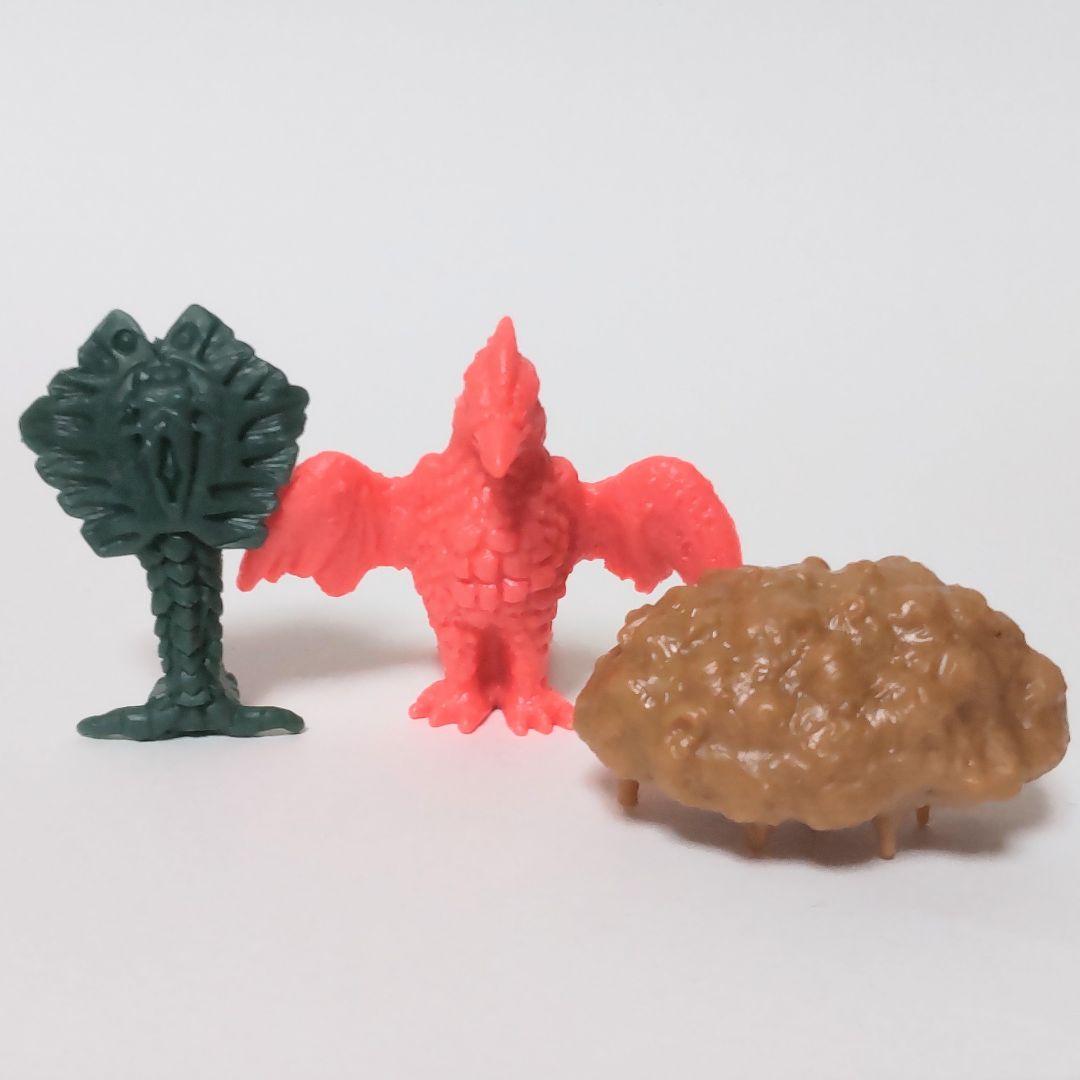 ネクサスさん用★コレ327-8　ウルトラマン怪獣消しゴム　バラバ　メタリック　他