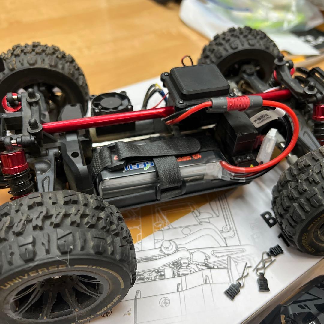 DEERC 14210 ブラシレス 4WDオフロードトラック　ほぼ新品