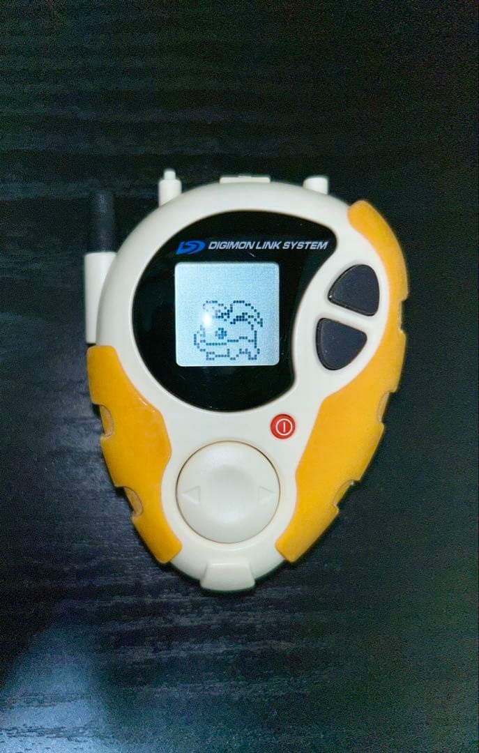 動作確認済 デジヴァイス D-3 ホワイト&イエロー パタモン アルマジモン