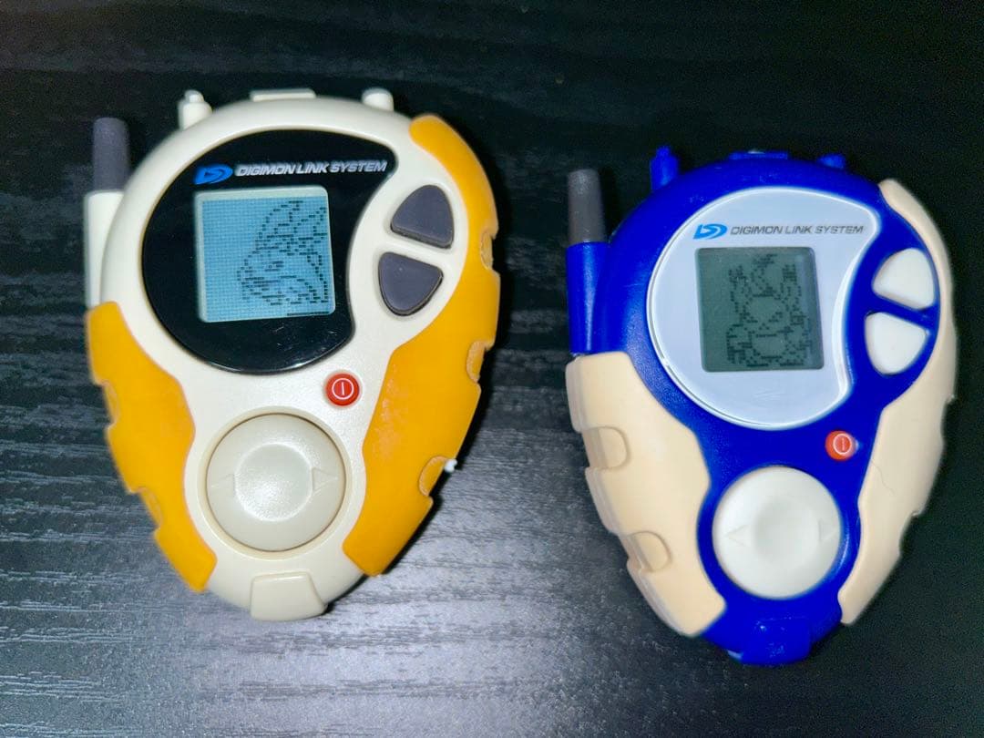 動作確認済 デジヴァイス D-3 ホワイト&イエロー パタモン アルマジモン