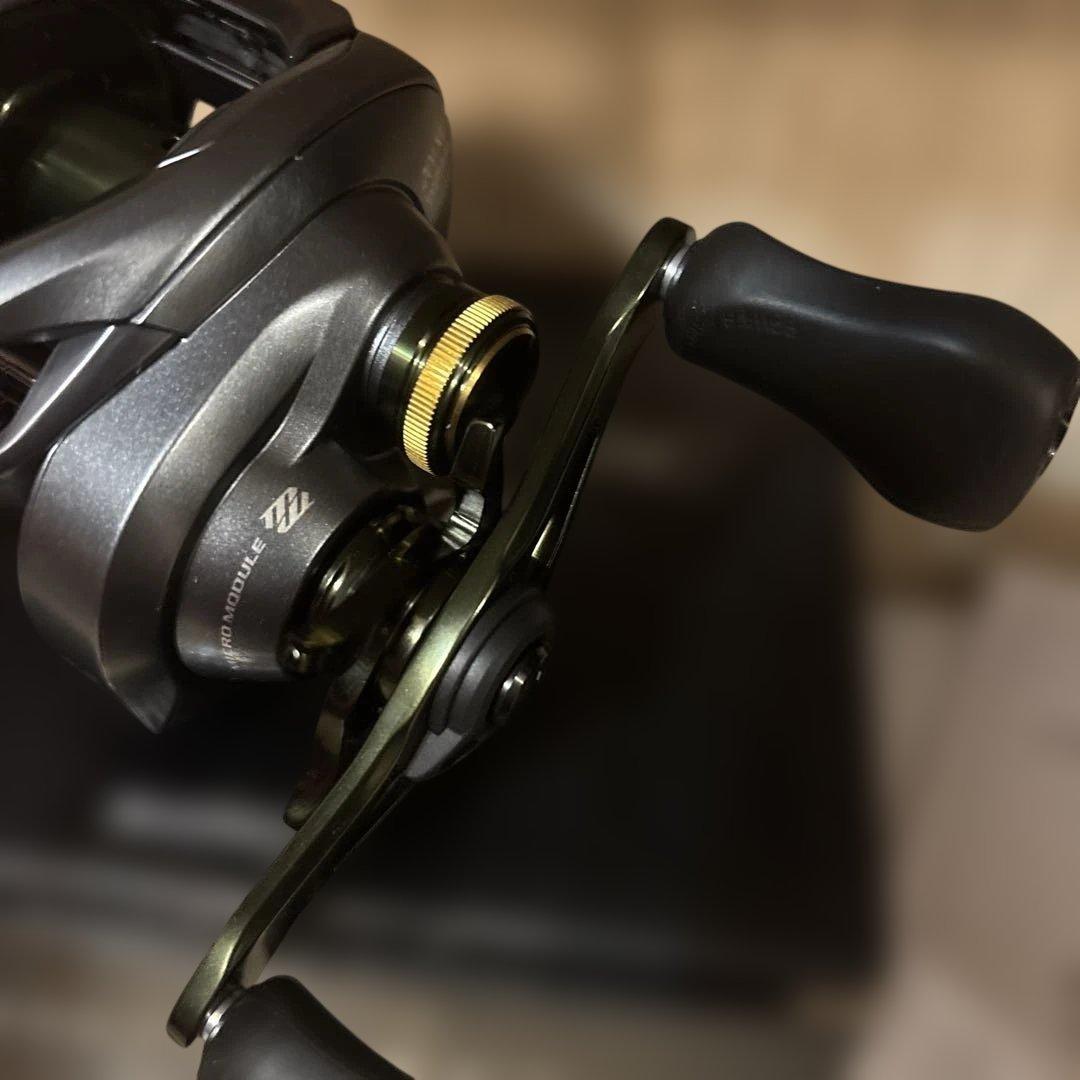 新品未使用‼️シマノ　22 クラド　DC 201XG リール