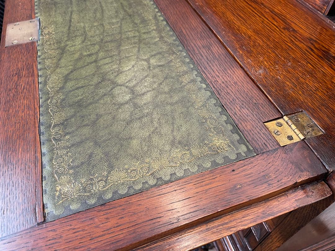 端正なフォルム♪ 英国 アンティーク ライティングビューロー ツイストレッグ