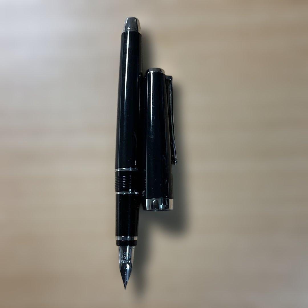 パイロット　万年筆　エラボー　金属軸　ブラック　SF