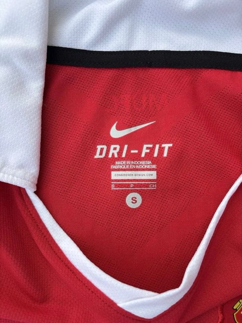 【極美品】Manchester United シャツ / 2010-11シーズン