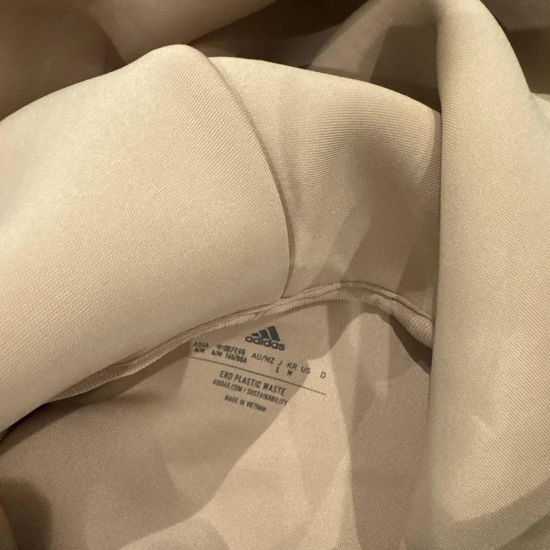 アディダス　ダンボールニット　フーディー&スカート