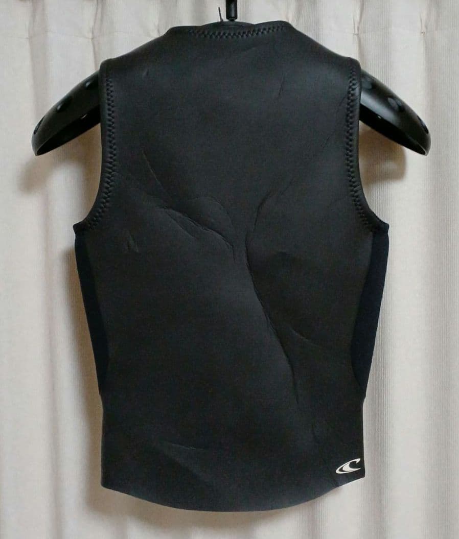 オニール　ウェットスーツ　ベスト　メンズ M サイズ　新品未使用