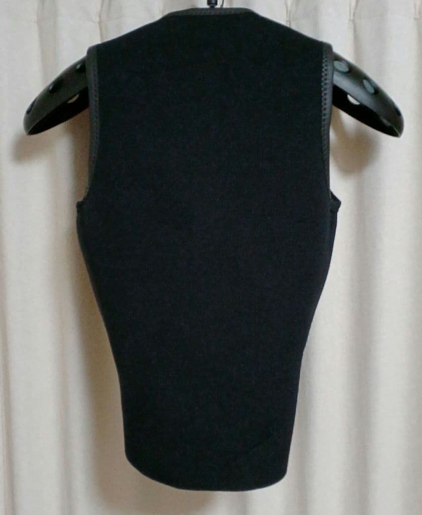 オニール　ウェットスーツ　ベスト　メンズ M サイズ　新品未使用