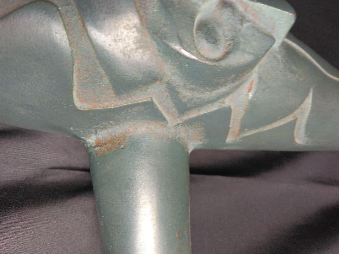 岡本太郎さん　太陽の塔　ブロンズ色　台座付き