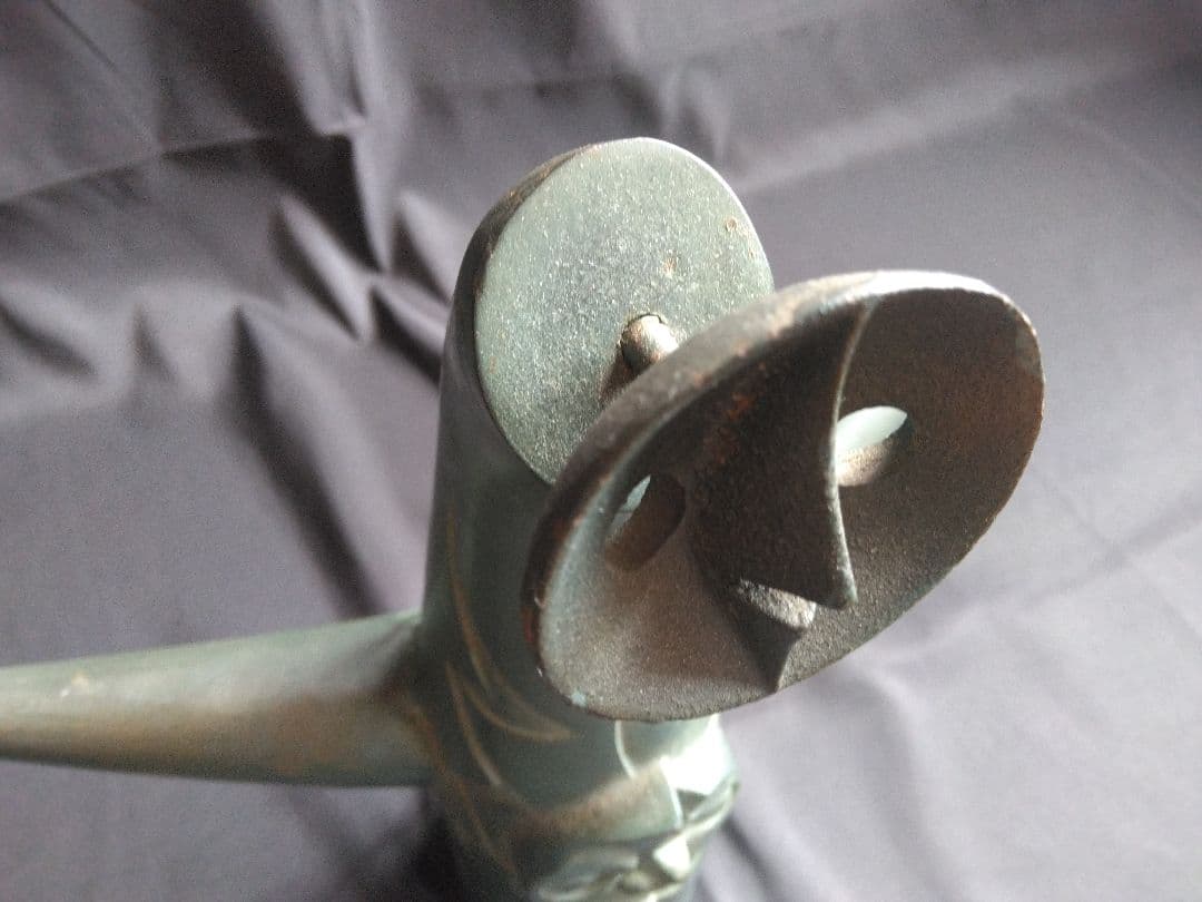 岡本太郎さん　太陽の塔　ブロンズ色　台座付き