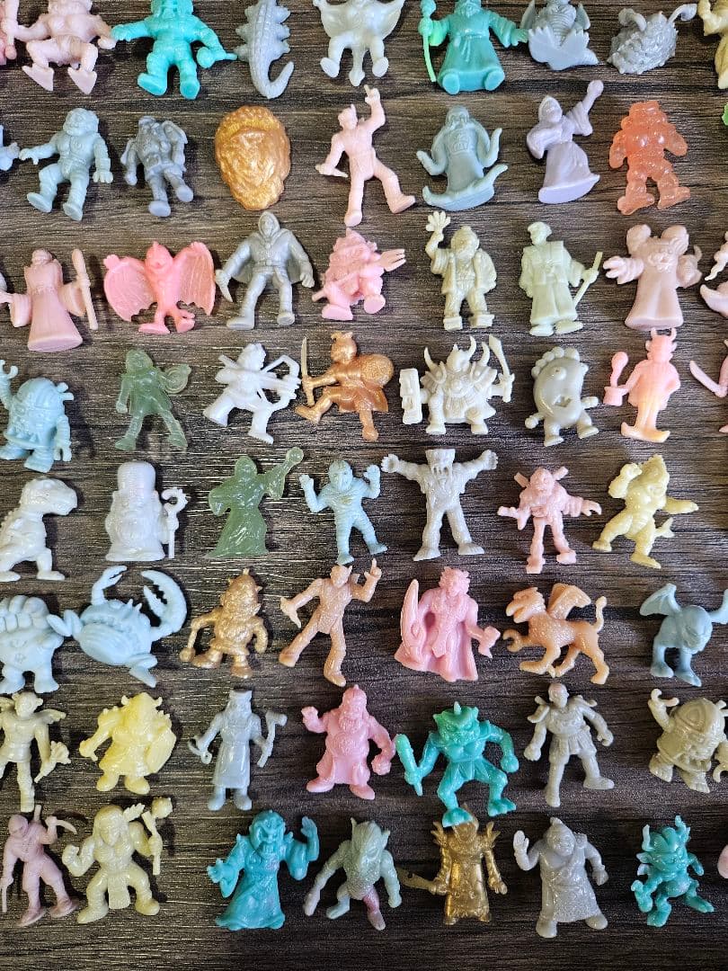 【ジャンク】ネクロスの要塞フィギュア大量まとめ　144体 消しゴムセット