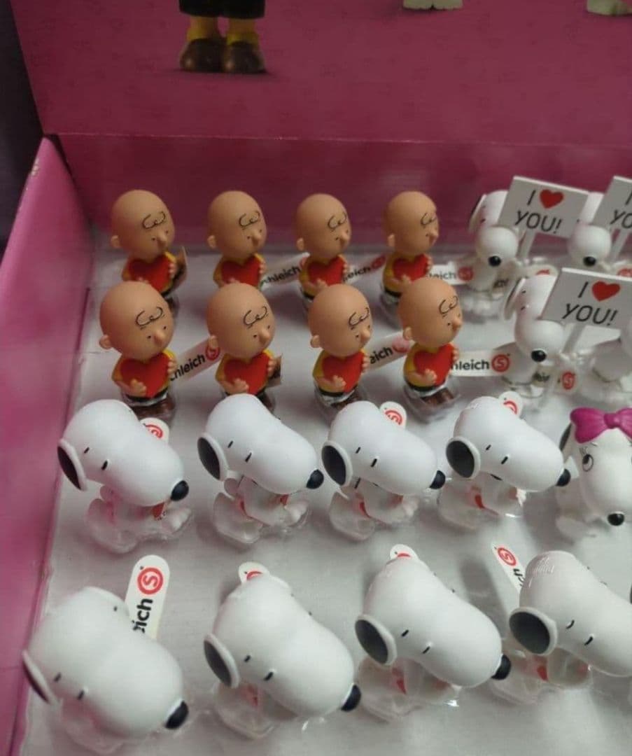 スヌーピー　PVC フィギュア　大量　シュライヒ　ハート　アメトイ　一箱　BOX