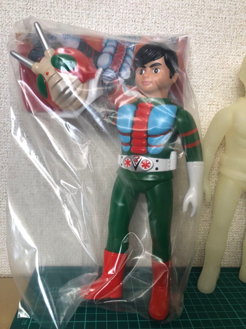 面取れ★仮面ライダーV3★石森プロ　ポピーJAPAN Ｖ３ソフビ