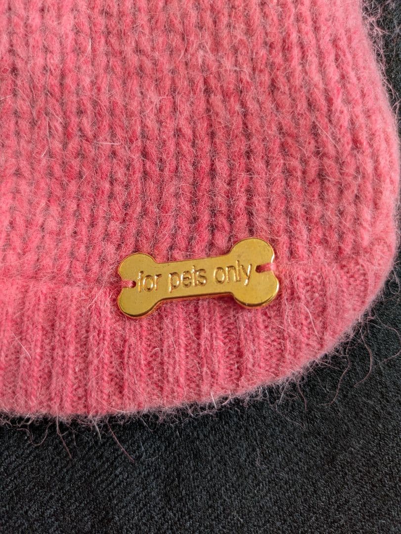 新品未使用　フォーペッツオンリー　アンゴラ　フード付きニット