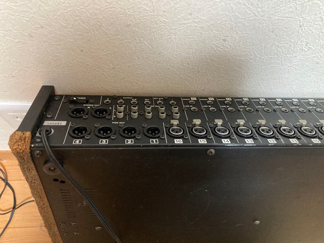 配信機器・PA機器・レコーディング機器 TASCAM M-216