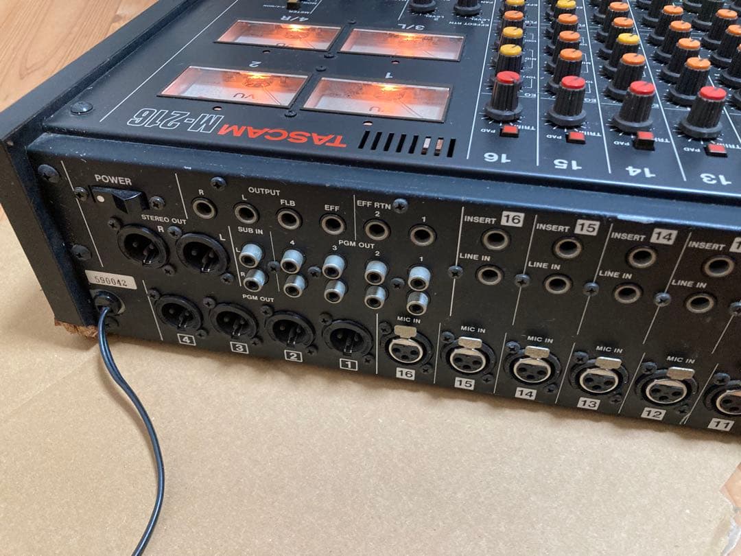 配信機器・PA機器・レコーディング機器 TASCAM M-216