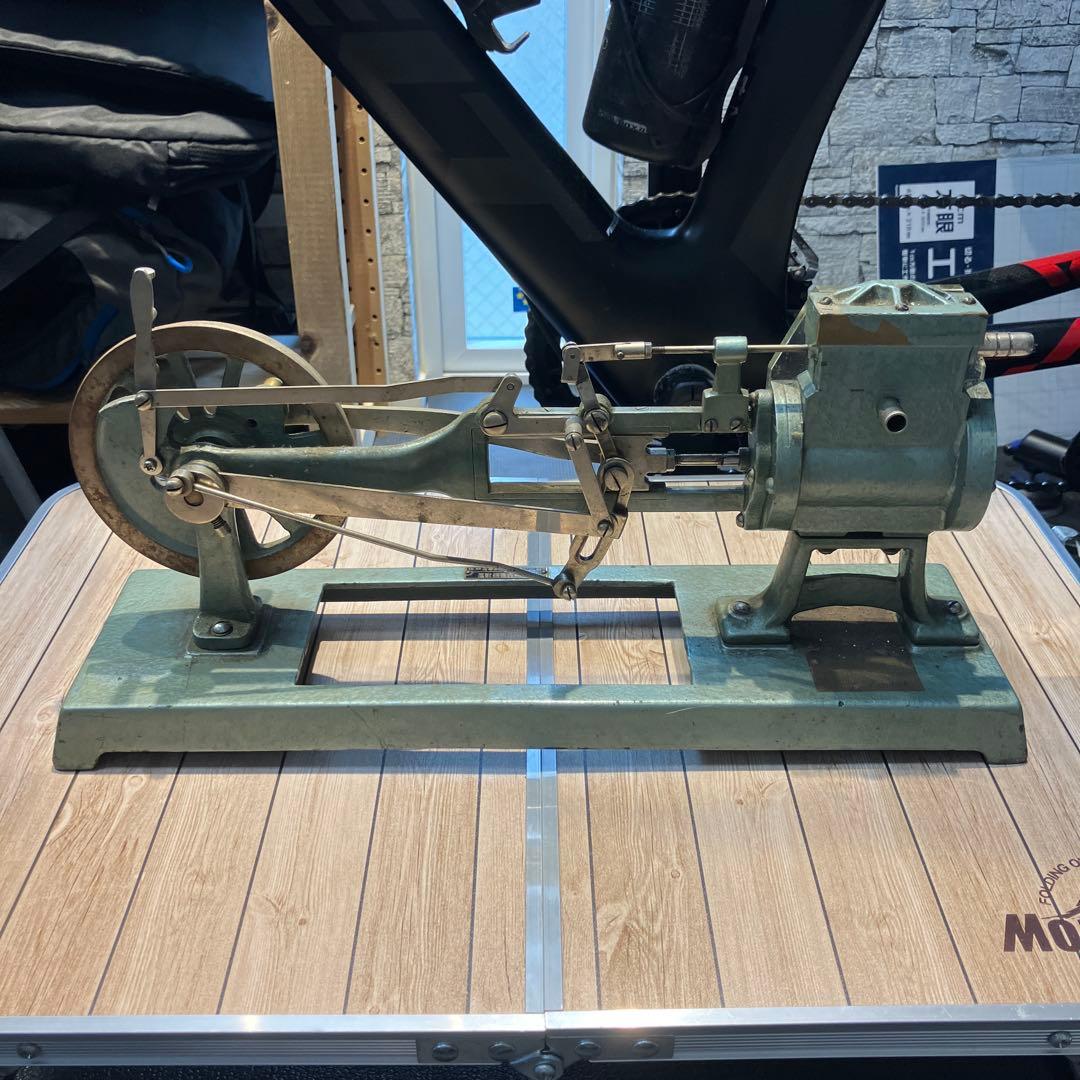 可動式 蒸気機関模型 レトロエンジン メカニカルモデル インダストリアル置物