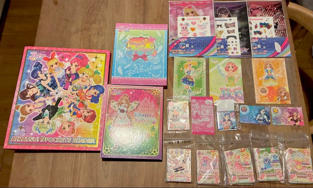 新春値下げ！！400枚弱！アイカツカード まとめ売り