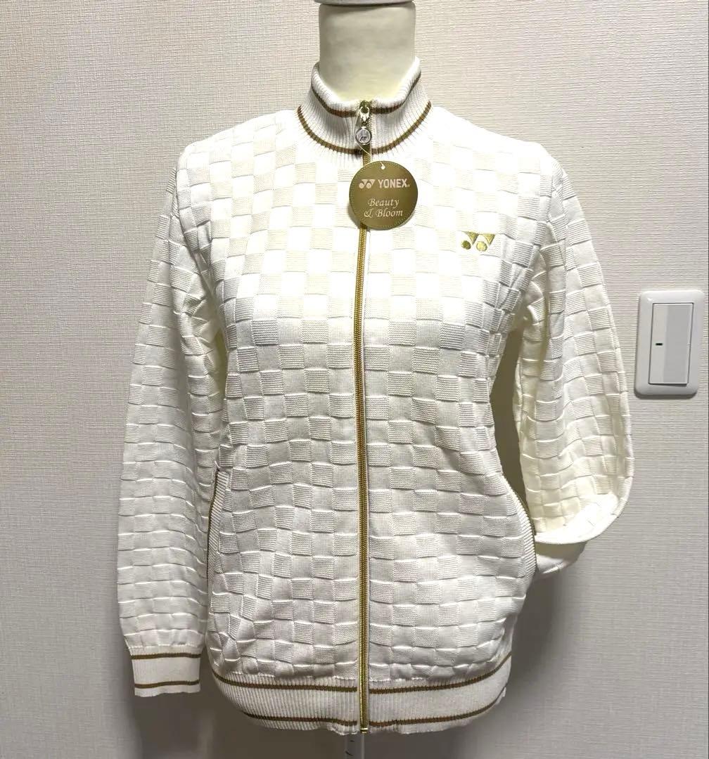 ヨネックス25年モデル！womanセーターサイズ　【Ｍ】