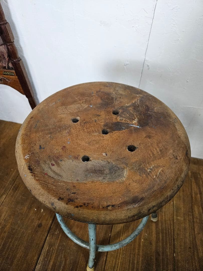 ヴィンテージ 鉄脚のスツール 丸椅子 チェア インダストリアル インテリア