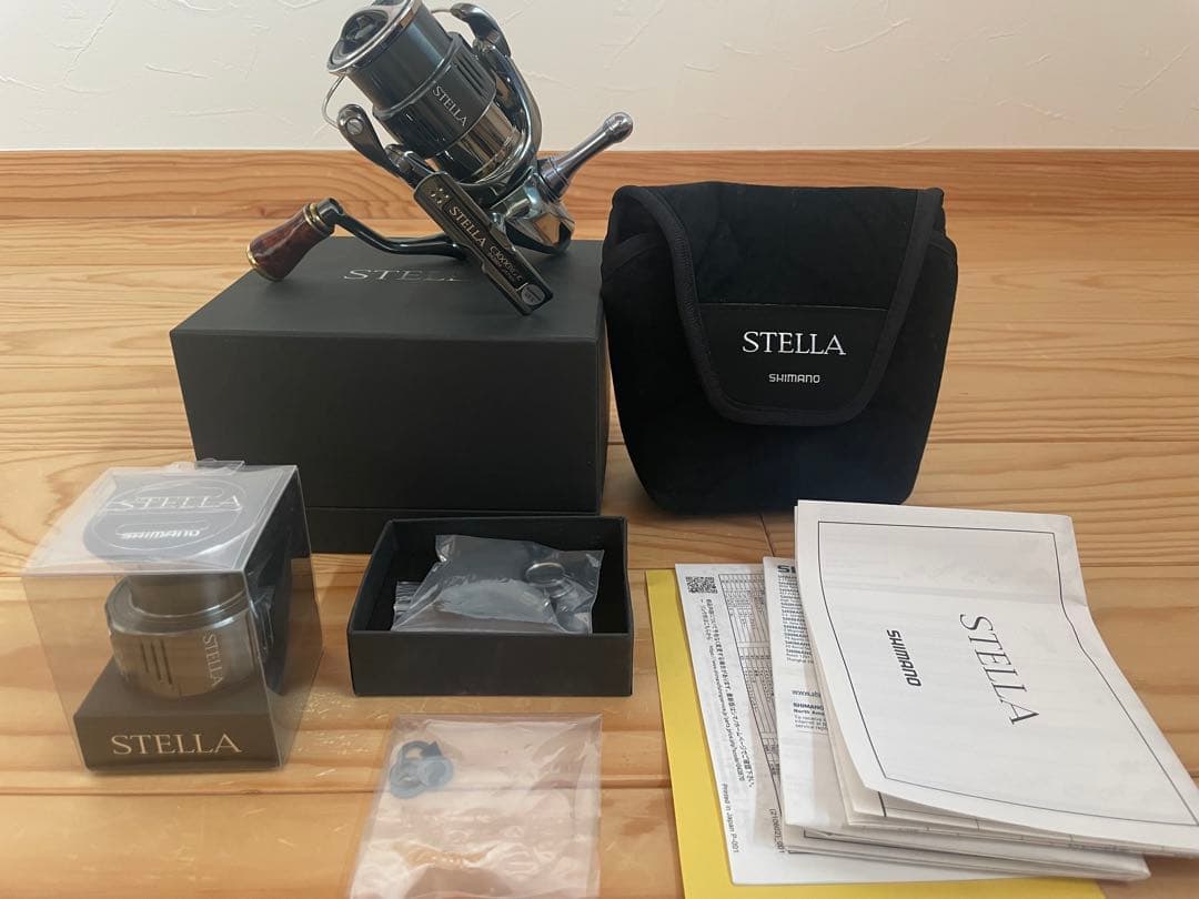 22ステラ　C3000XG ウッドノブ　替えスプール付き