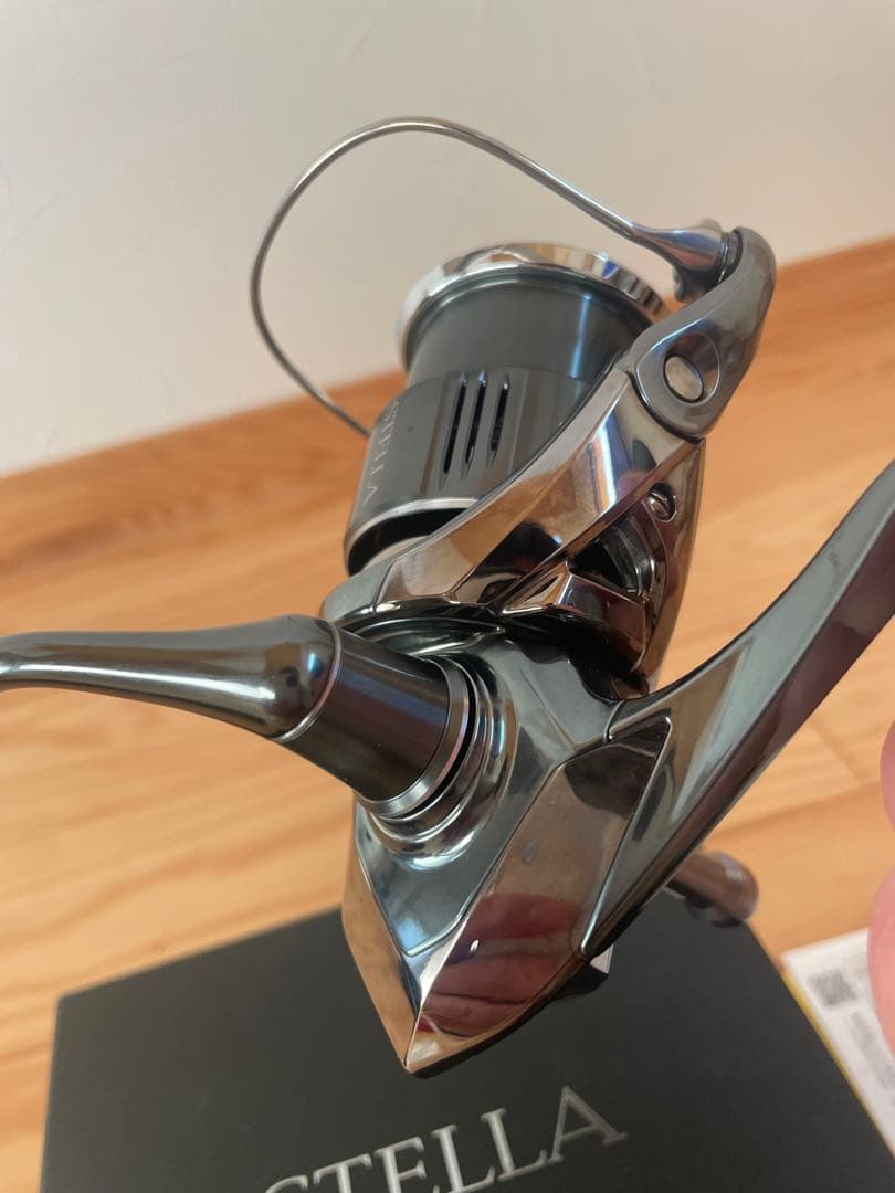 22ステラ　C3000XG ウッドノブ　替えスプール付き