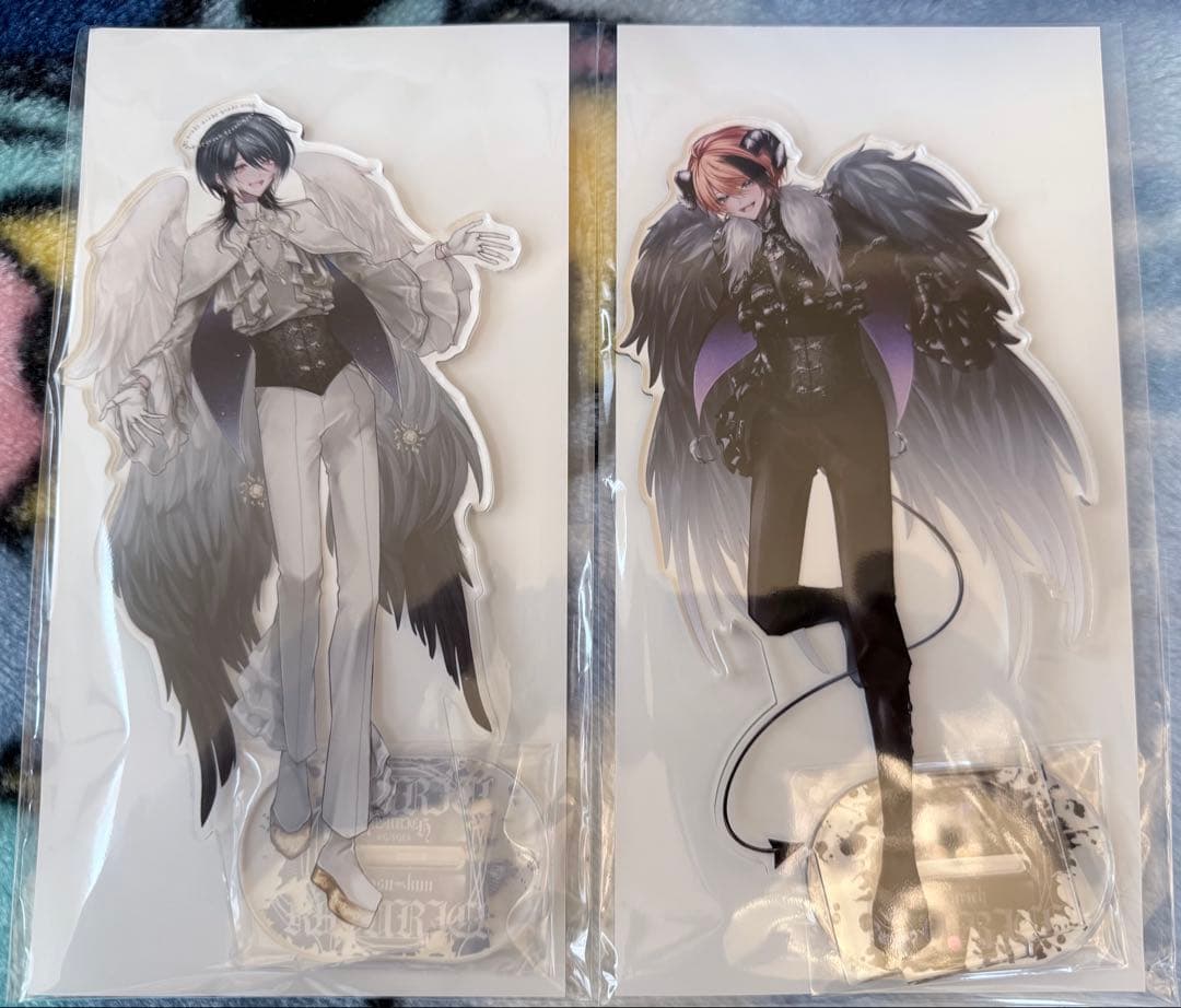 かすりっひ アクリルスタンド＆缶バッジセットA