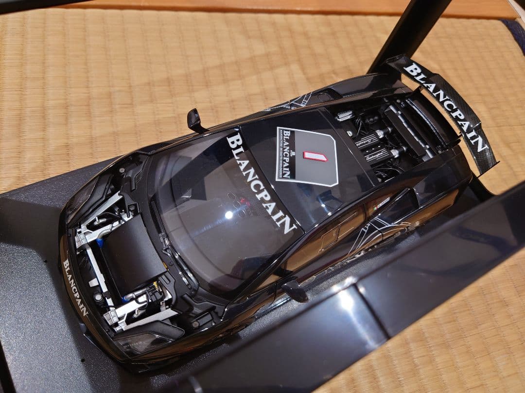 オートアート　ランボルギーニ　ガヤルド　LP560-4　BLANCPAIN