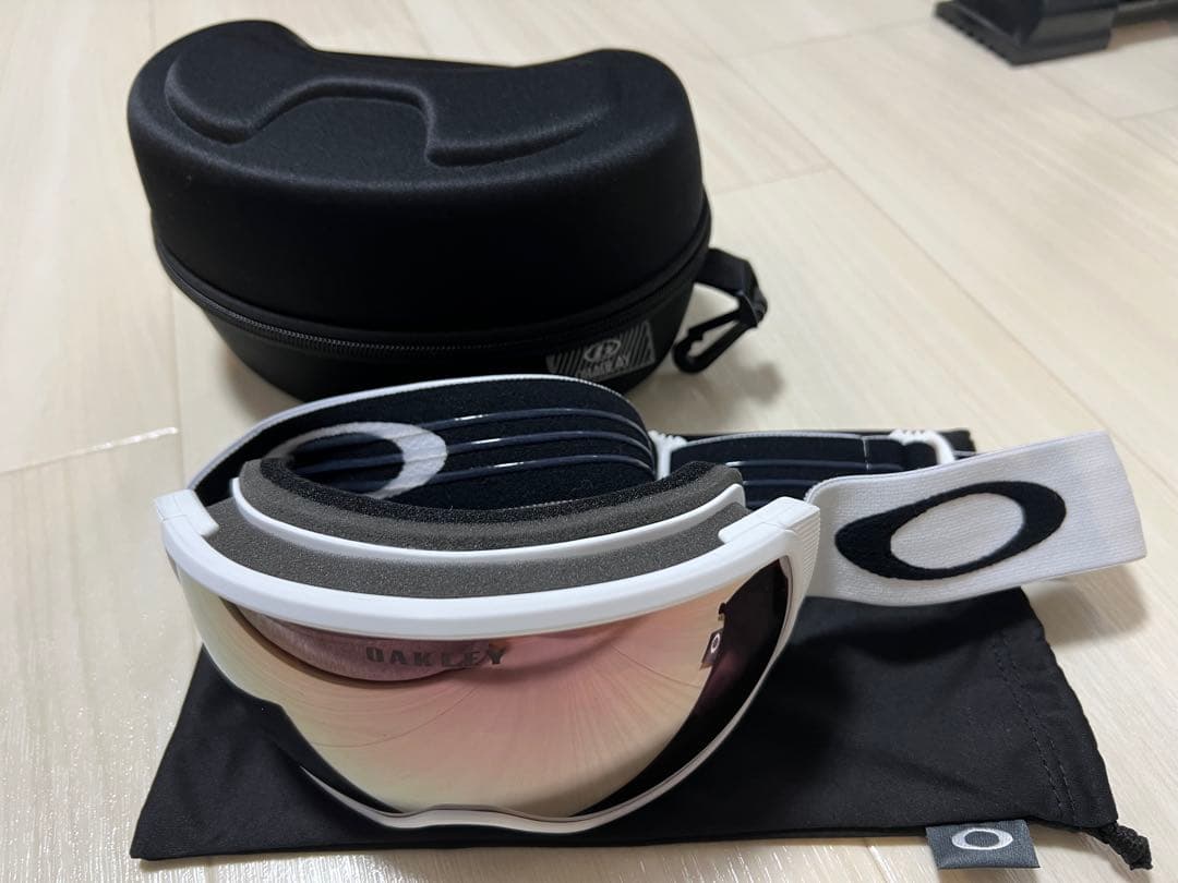 OAKLEY　フライトトラッカー　プリズム