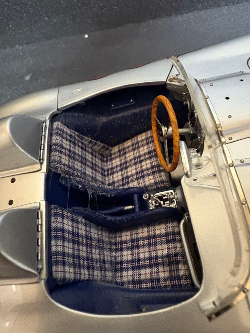 ミニカー CMC 1/18 Mercedes-Benz 300 SLR (W196S)