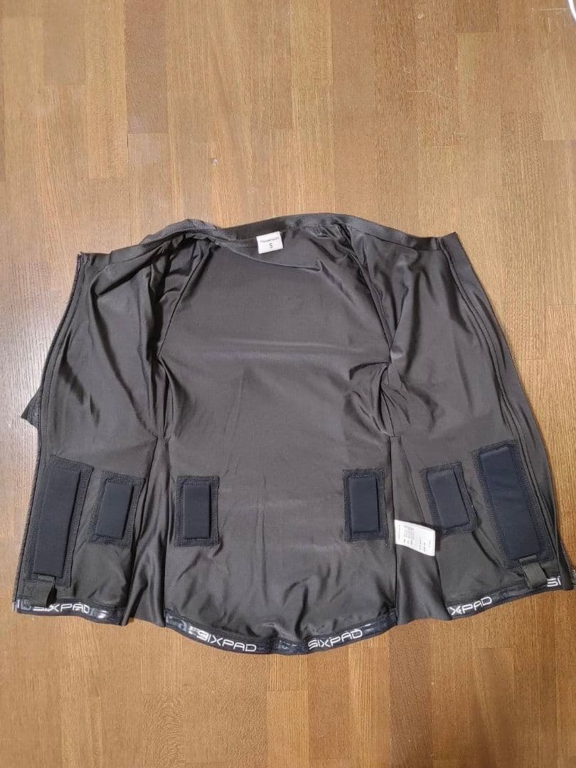 ☆超美品☆　SIXPAD EMS トレーニングウェア ブラック