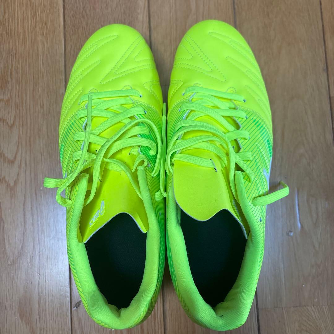 ASICS サッカーシューズ 蛍光イエロー
