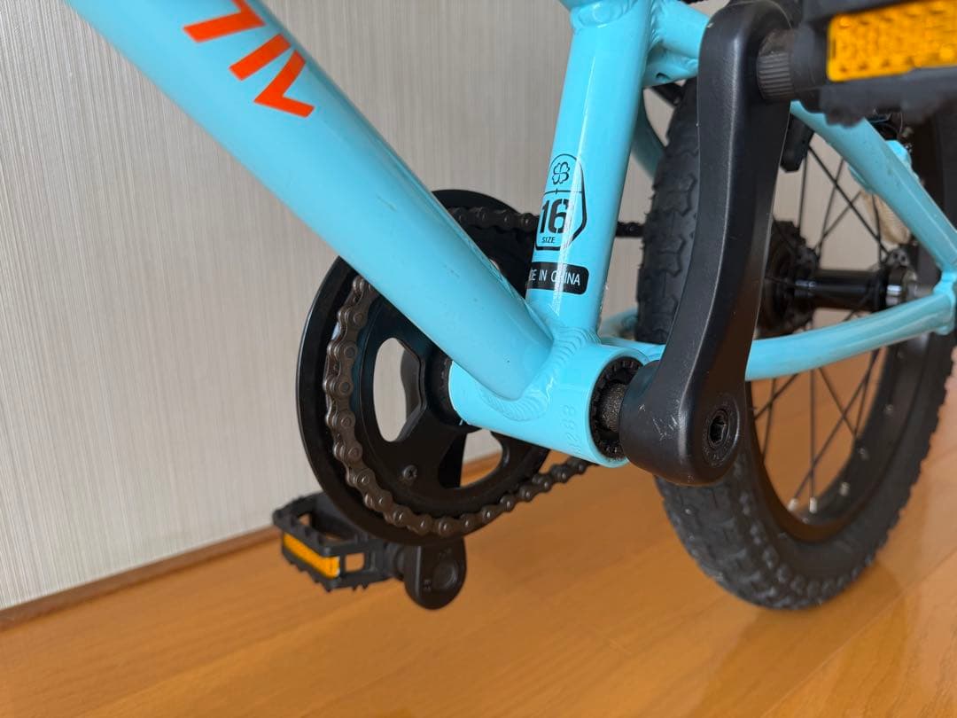 ヨツバサイクル 16インチ ラムネブルー 補助輪付 【神奈川県藤沢市・直接引取】