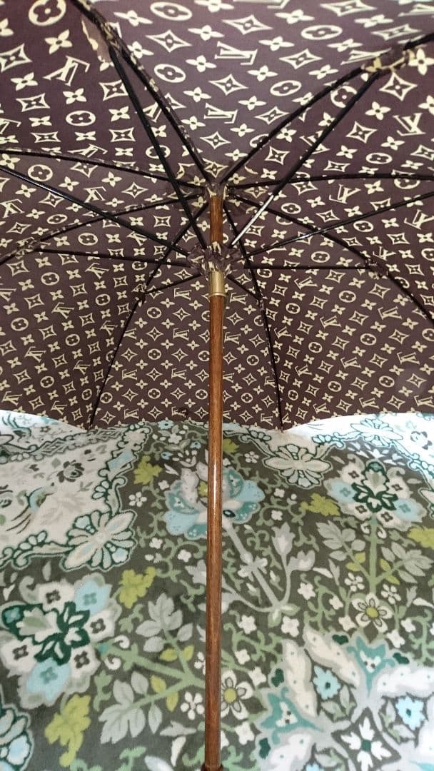 ルイヴィトン傘　持ち手取り外し可能ナイロン