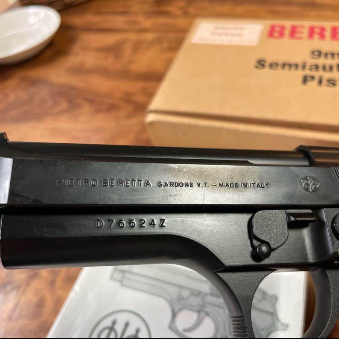 Beretta M92F 9mm セミオートマチックピストル