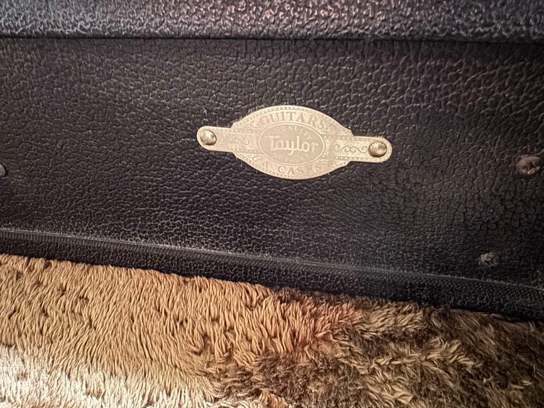 Taylor 214ce 純正ハードケース付き