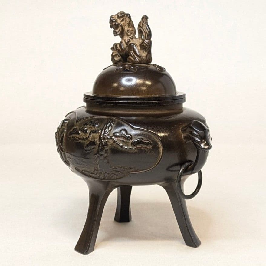 【フォロー割・新品】 香炉 高岡銅器 桐箱付 三足香炉 茶道具 獅子彫刻付き