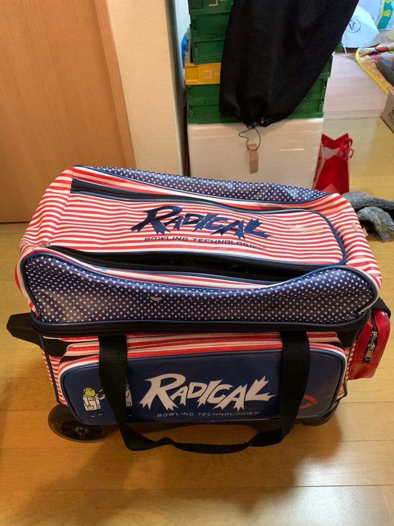 RADICAL ボウリング用バッグ キャリー付き　ボール2個セット