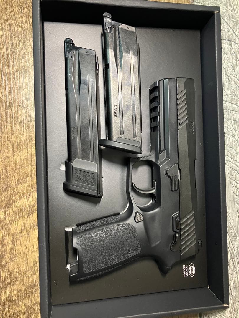 東京マルイ　P320 ロングマガジン付き