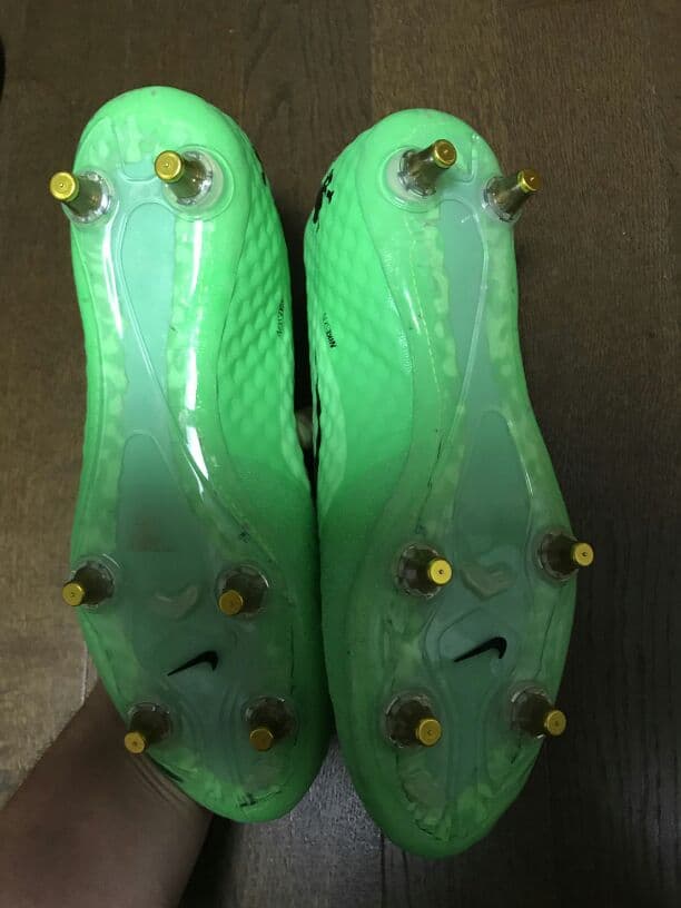 李選手 HYPER VENOM 取り替え式