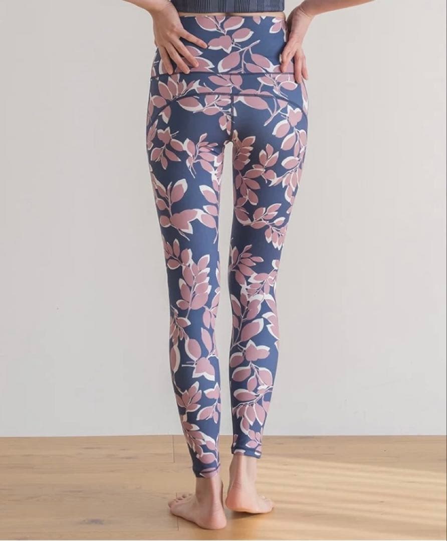 SUKALAリーフバイカラータンクトップ&レギンスセット S